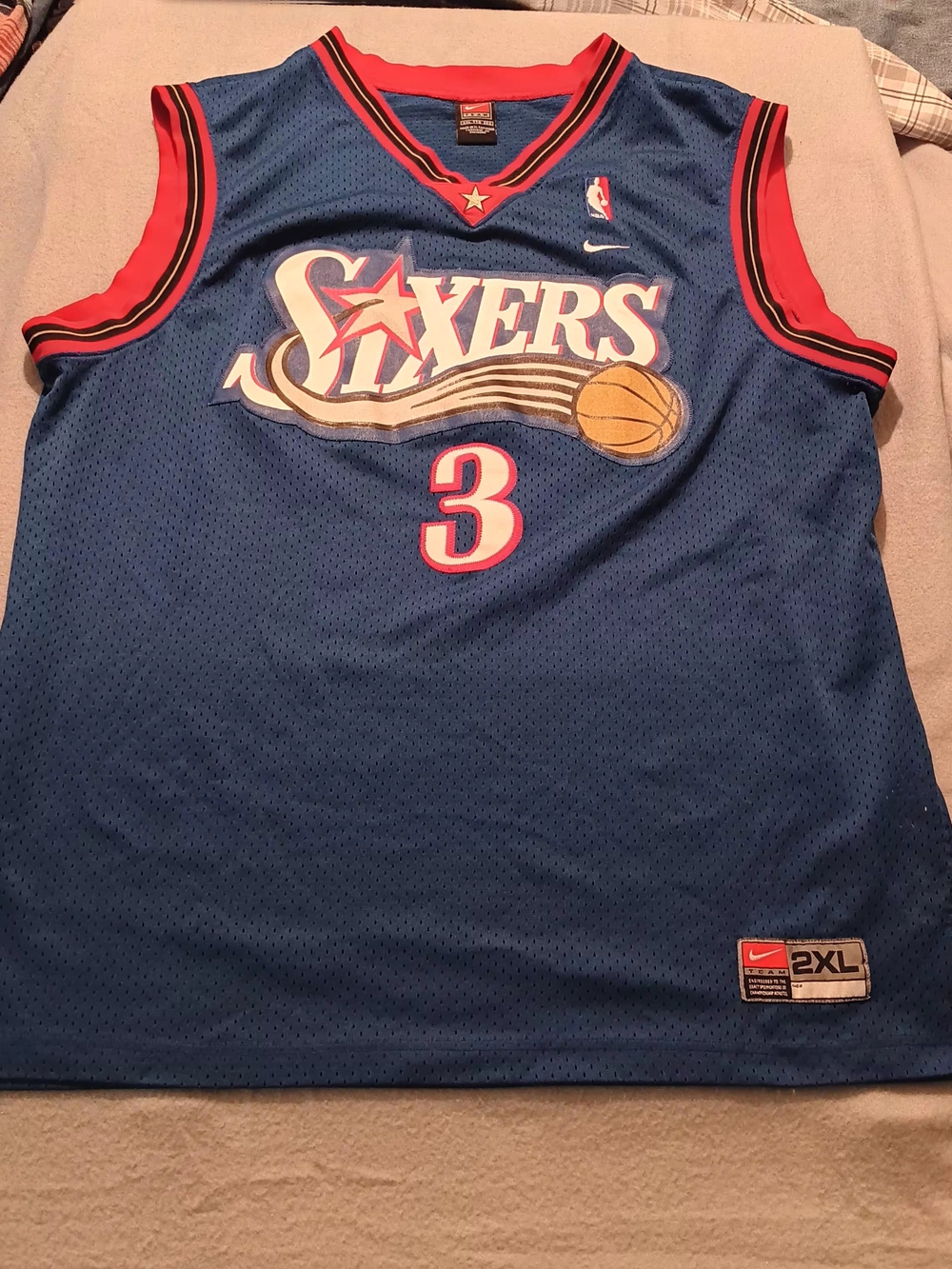 Vintage Nike Blue and Red NBA Philadelphia 76ers #3 Iverson Basketball Jersey